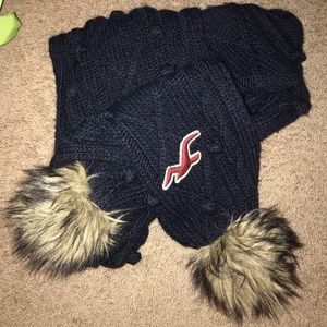 Hollister Women’s Scarf